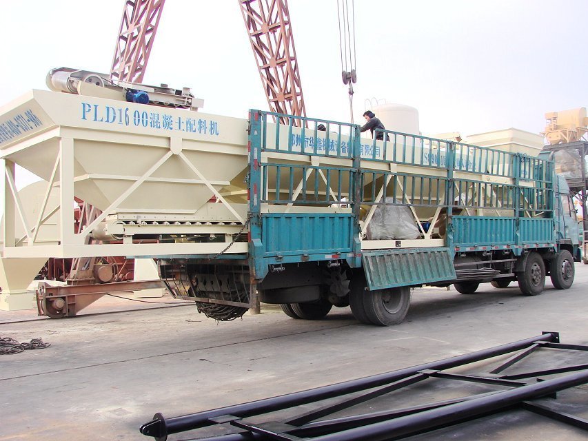 水泥攪拌站布料器