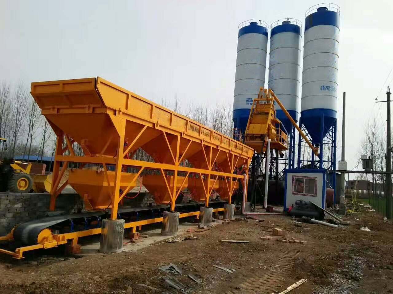 Q37吊鉤式拋丸機(jī) 非標(biāo)定制