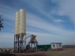 天碩HZS50型混凝土攪拌站公司安裝現(xiàn)場