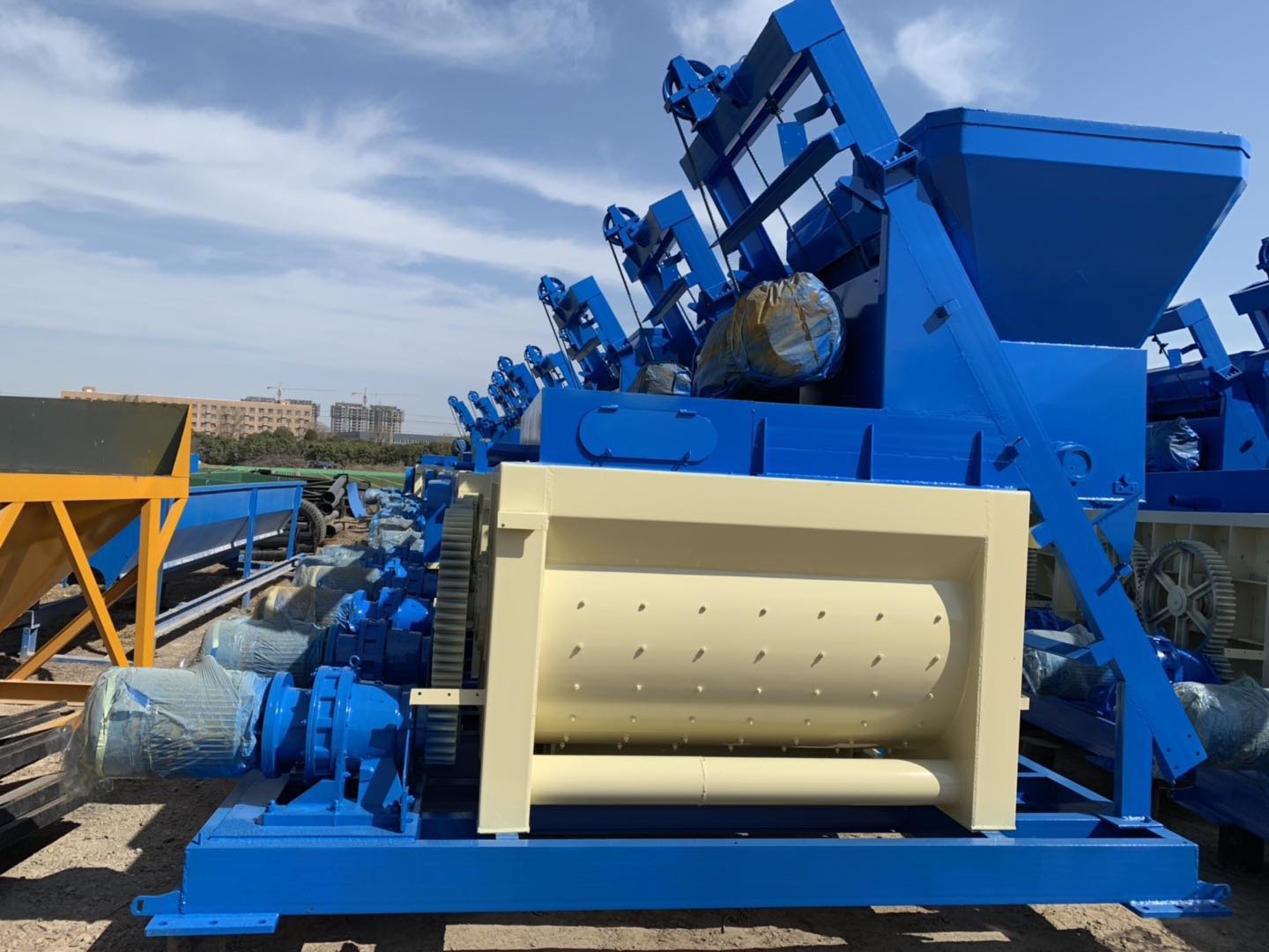 JS雙臥軸強制式混凝土攪拌機